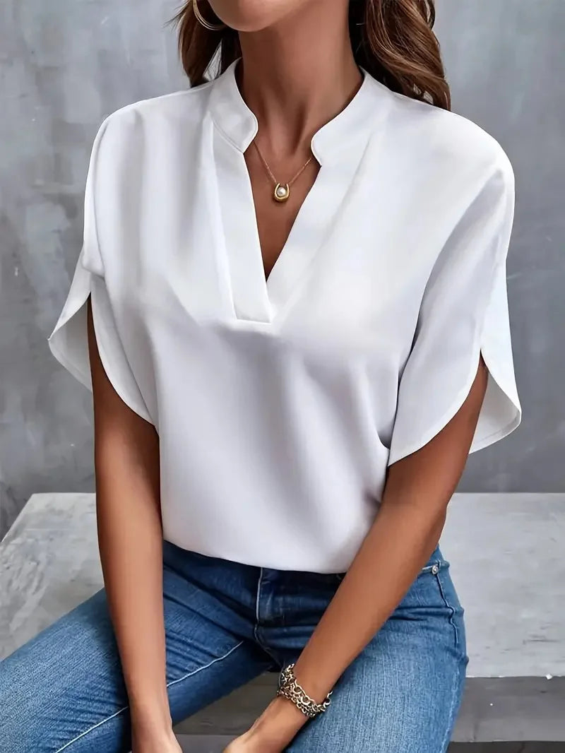 Grace – Soft and elegant blouse with v-neck