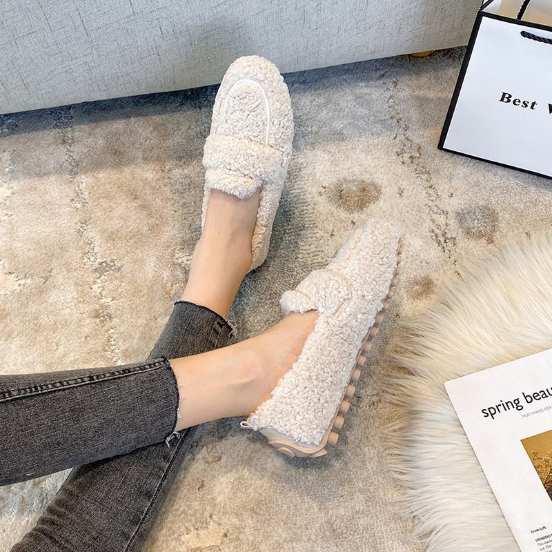 Herlindis | Cozy Plush Slippers