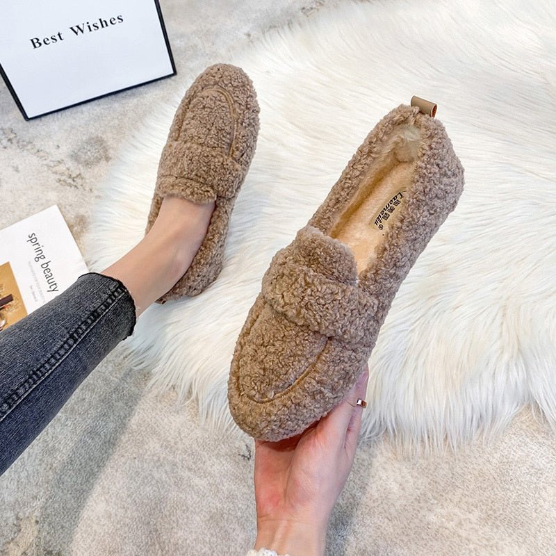 Herlindis | Cozy Plush Slippers