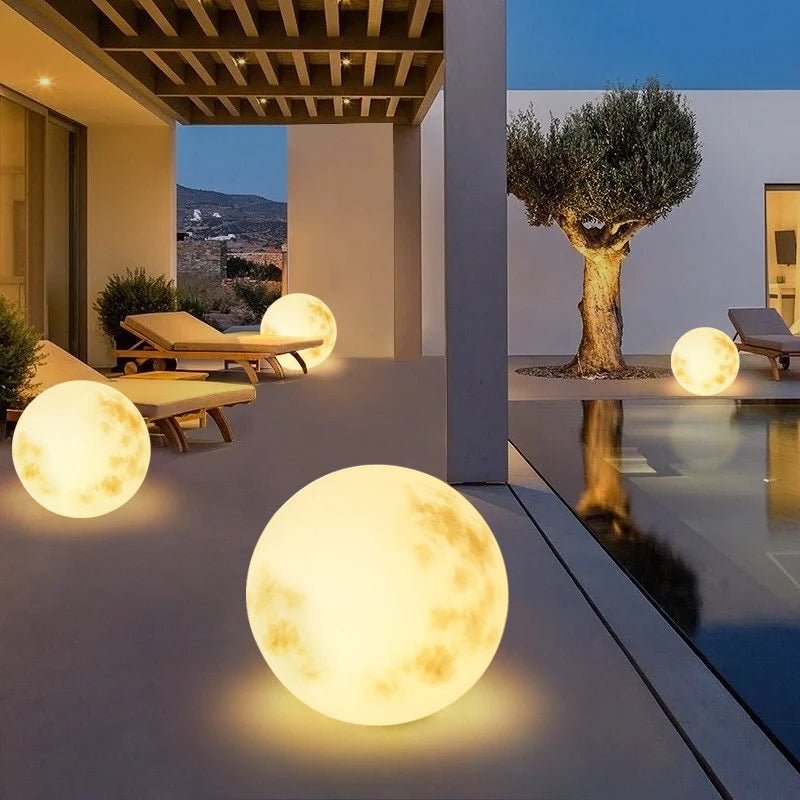 Magique | Waterproof Moon-Shaped LED Lamp