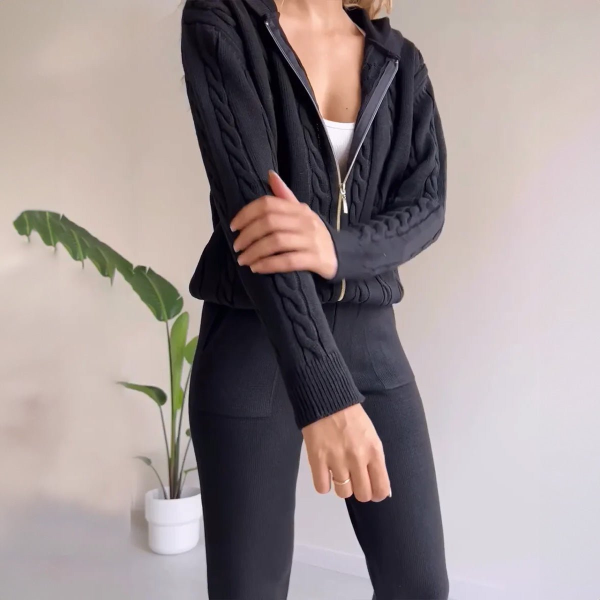 Selvia | Relaxed Knit Hoodie & Lounge Pants Set