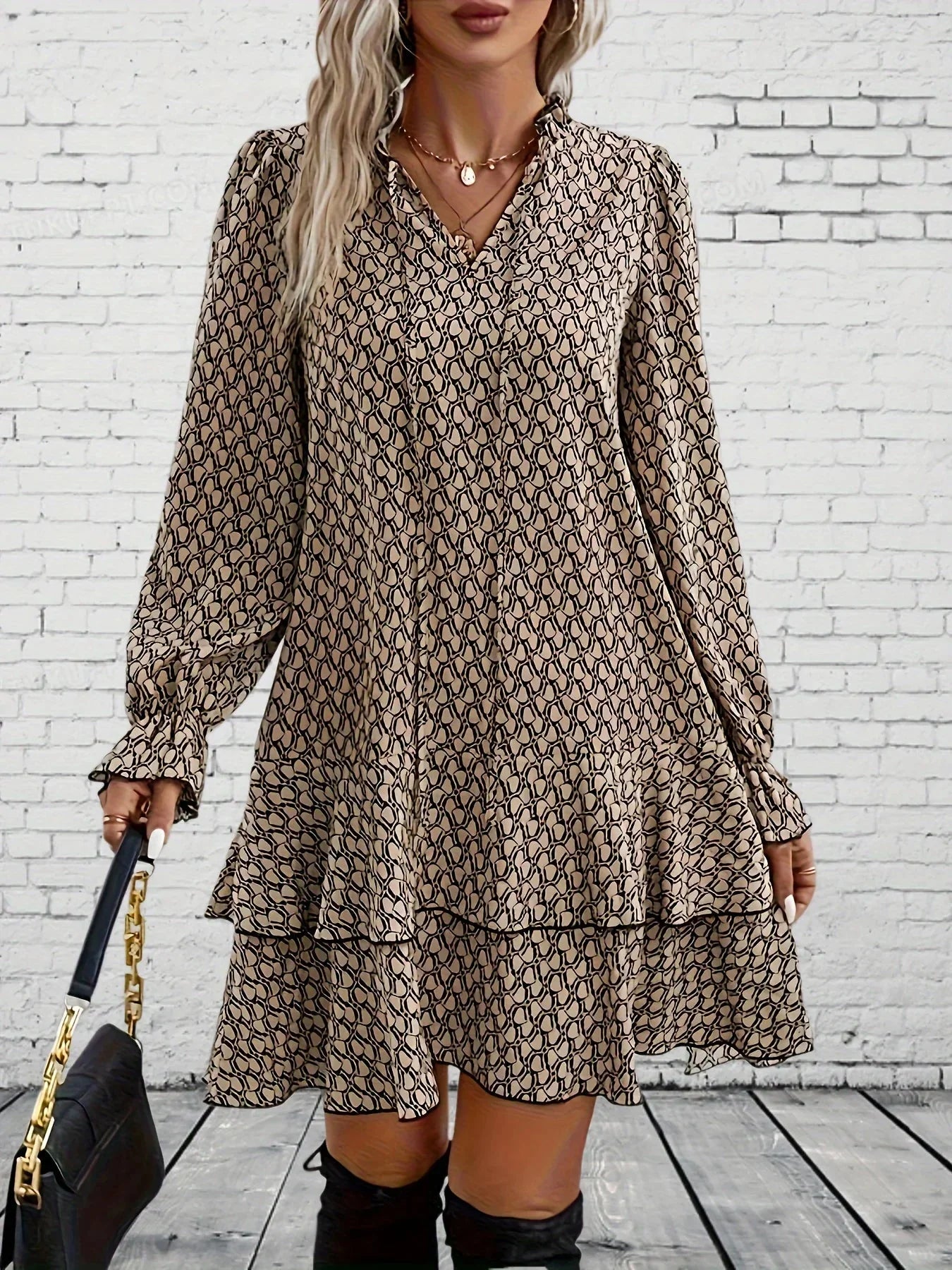 Zaviera | Storyweave Long-Sleeve Dress