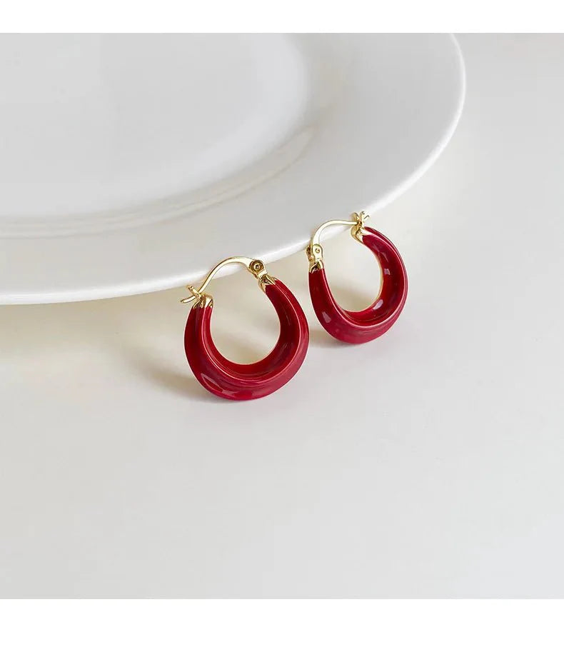 Vionessa | Sleek Asymmetric Arc Earrings