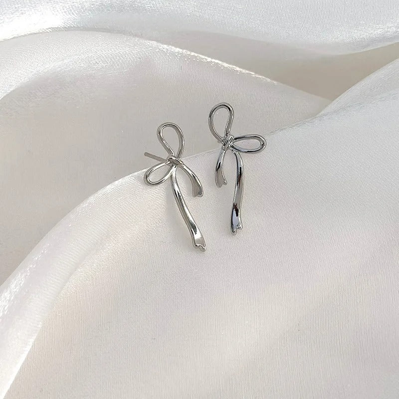Merryn | Elegant Ribbon-Inspired Earrings