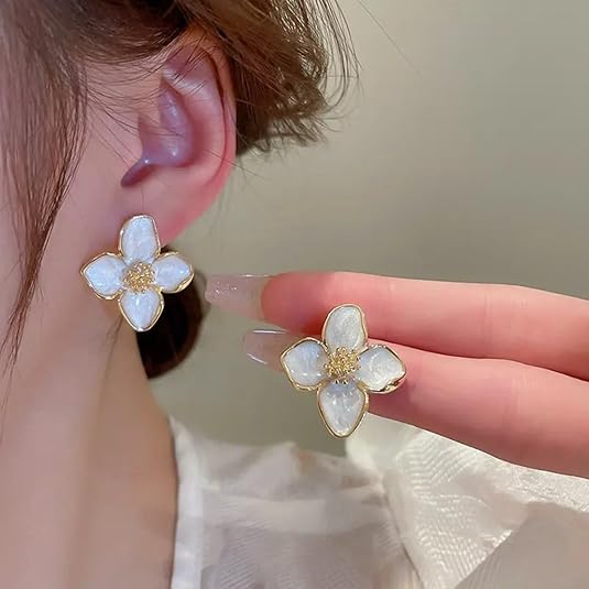 Novelle | Charming Glazed Flora Earrings