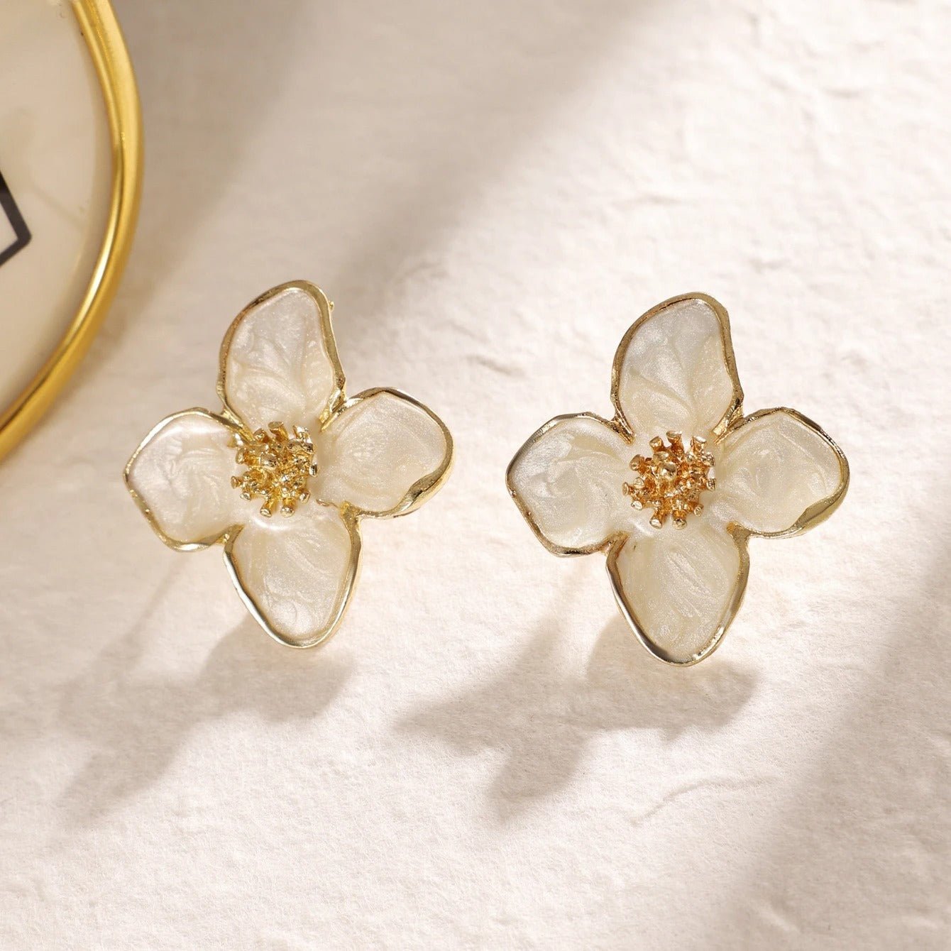 Novelle | Charming Glazed Flora Earrings