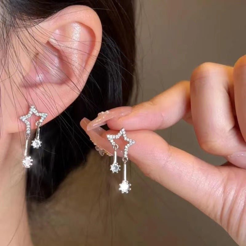 Elvaree | Dainty Twinkling Star Earrings